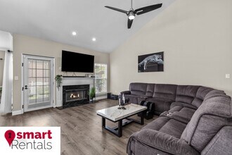 944 Wellesley Pl Dr in Chesterfield, MO - Building Photo - Building Photo