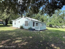 5737 Travis St, Unit 02-0365 in Mims, FL - Building Photo