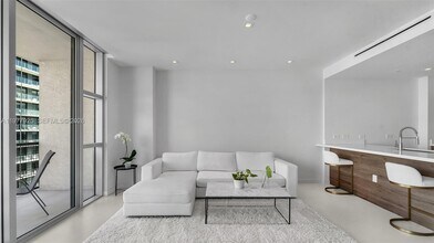 3301 NE 1st Ave in Miami, FL - Building Photo - Building Photo