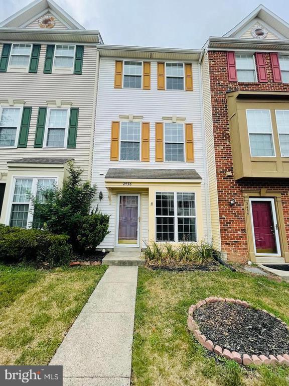 2436 Old Farmhouse Ct