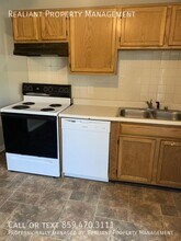 100 Floyd Ct in Nicholasville, KY - Building Photo - Building Photo