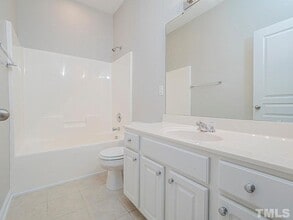 5128 Green Knight Ct in Raleigh, NC - Building Photo - Building Photo