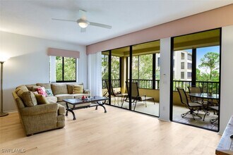 6500 Valen Way in Naples, FL - Building Photo - Building Photo