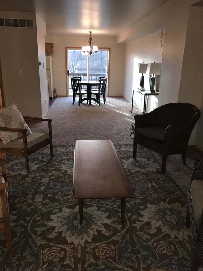 13 N Scott Blvd in Iowa City, IA - Building Photo - Building Photo