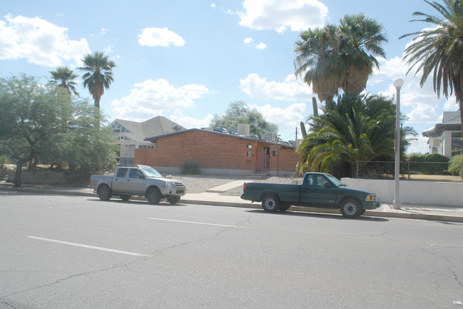 711 N 6th Ave in Tucson, AZ - Building Photo - Building Photo