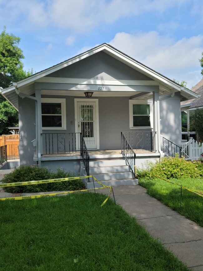 827 Mathews St, Unit Main-level apartment