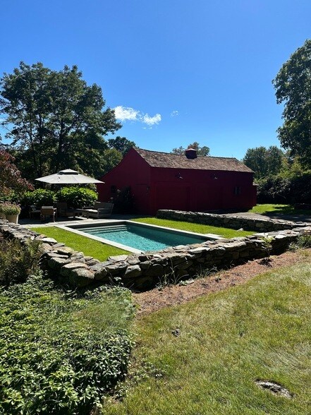 245 West St in Morris, CT - Building Photo - Building Photo
