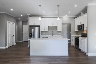 3 Meeting House Rd in Chelmsford, MA - Building Photo