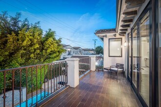 331 Canon Dr in Beverly Hills, CA - Building Photo - Building Photo
