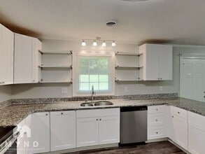 128 Brierwood Rd in Statesville, NC - Foto de edificio - Building Photo