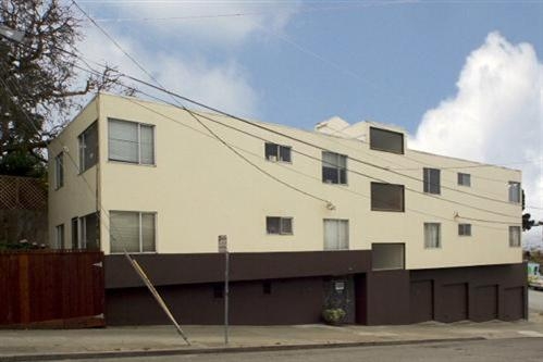 2245 18th St in San Francisco, CA - Building Photo