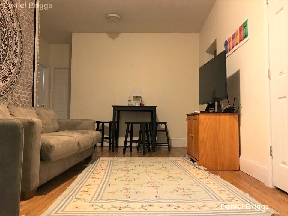 322 St Paul St-Unit -27 in Brookline, MA - Building Photo