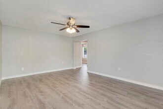 711 4th Ave S in Lake Worth Beach, FL - Building Photo - Building Photo