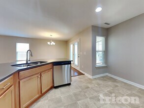 42 Yadkin St in Clayton, NC - Building Photo - Building Photo