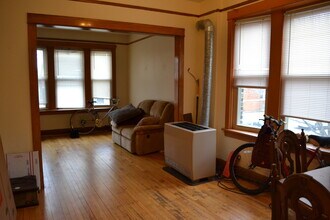 3356 S Emerald Ave in Chicago, IL - Building Photo - Building Photo
