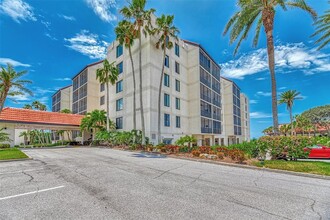 1945 Gulf of Mexico Dr in Longboat Key, FL - Building Photo - Building Photo