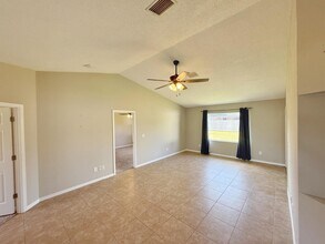 39 Fischer Ln in Palm Coast, FL - Building Photo - Building Photo