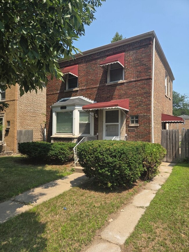 property at 8509 S Yates Blvd
