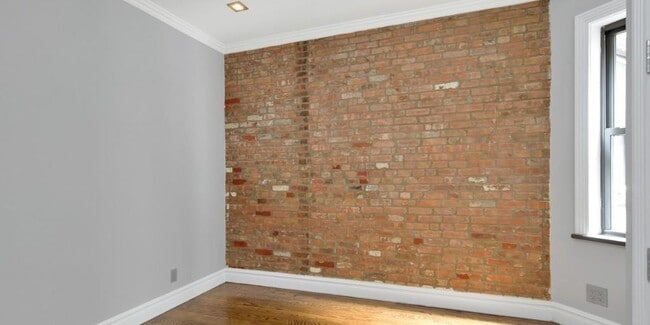 219 E 23rd St, Unit 12 in New York, NY - Foto de edificio - Building Photo