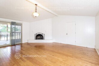 1001 N Ham Ln in Lodi, CA - Building Photo - Building Photo