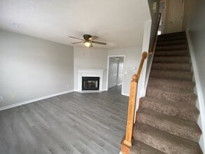 3919-3NN7 Sterling Pointe Dr in Greenville, NC - Building Photo - Building Photo