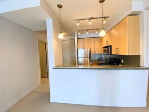 830 Centre Ave NE in Calgary, AB - Building Photo - Building Photo