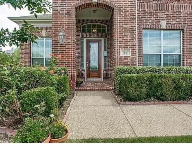 2001 Dillon Ct in Flower Mound, TX - Building Photo - Building Photo