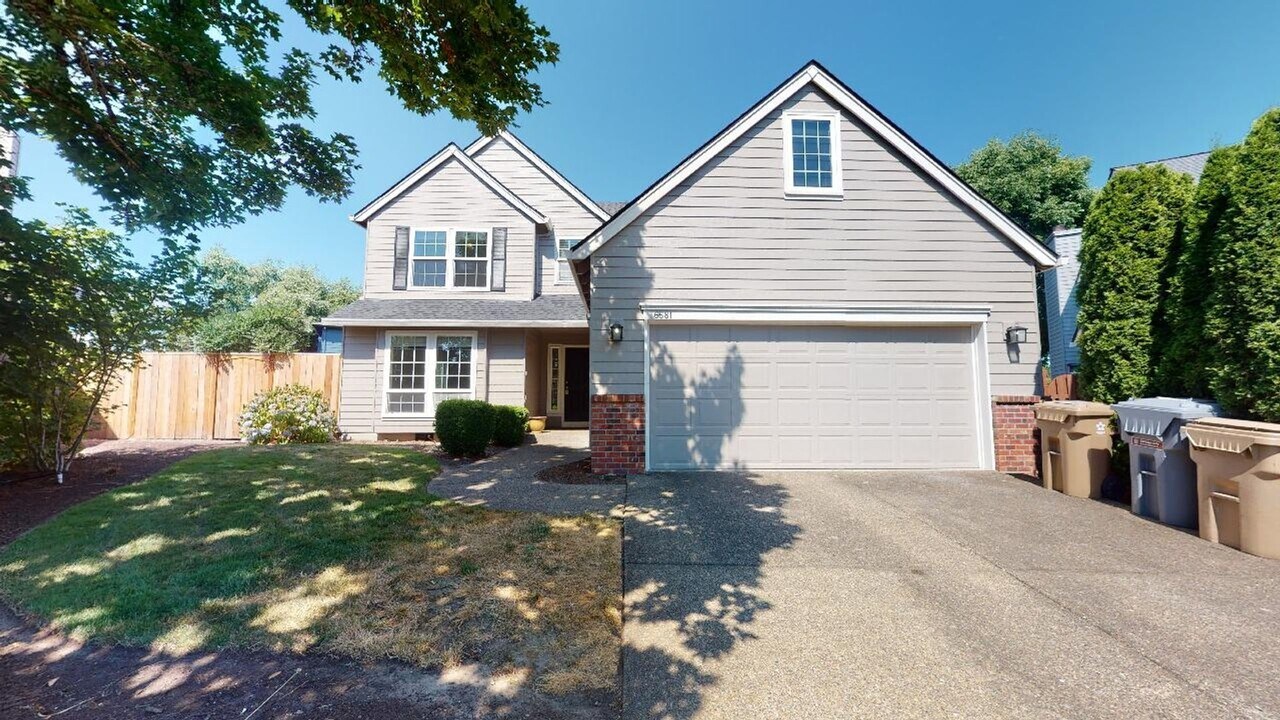 6581 SW Essex Ct in Wilsonville, OR - Building Photo