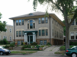 3437 Portland Ave S in Minneapolis, MN - Building Photo - Building Photo