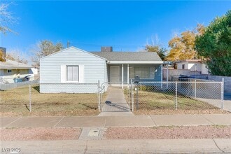 407 Republic St in Henderson, NV - Building Photo - Building Photo