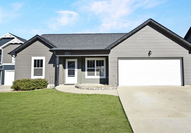 property at 2921 Feng Wy