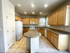 9236 Sterling Hill Ave in Las Vegas, NV - Building Photo - Building Photo