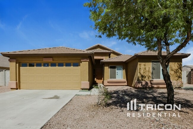 11206 W Locust Ln