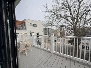 3 Village St, Unit 2 in Somerville, MA - Building Photo - Building Photo