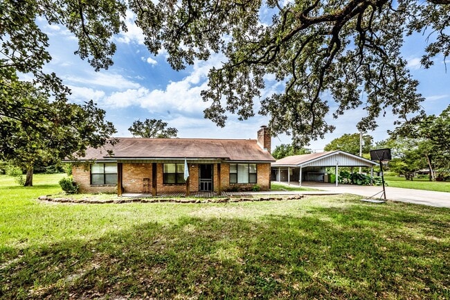 property at 1769 State Hwy 75 N