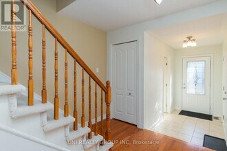 268 Tewsley Dr in Ottawa, ON - Building Photo - Building Photo