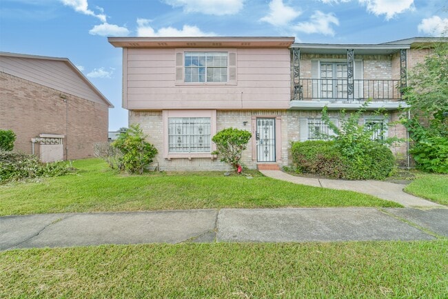 property at 7059 Chasewood Dr