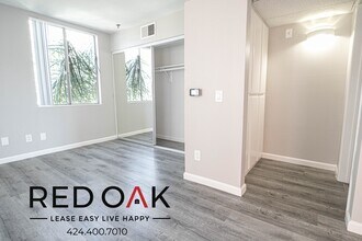 6700 Franklin Pl in Los Angeles, CA - Building Photo - Building Photo