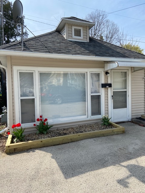 property at 402 Caroline St