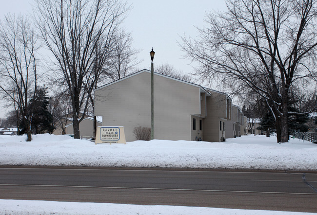 Galway Place Townhomes in Coon Rapids, MN - Building Photo - Building Photo