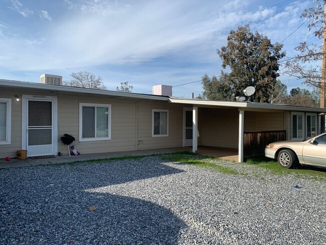 5410 Happy Valley Rd in Anderson, CA - Building Photo - Building Photo