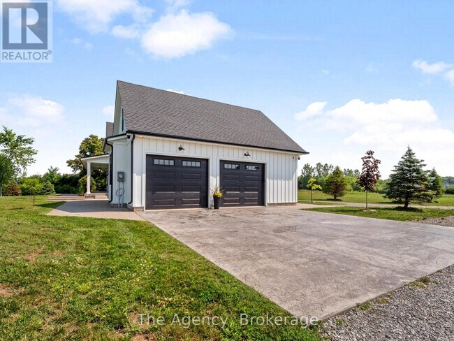 51075 Deeks Rd S in Wainfleet, ON - Building Photo - Building Photo