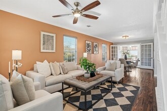 818 Cedar Rd in Clear Lake Shores, TX - Building Photo - Building Photo