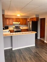 232 N 9th St in Cambridge, OH - Building Photo