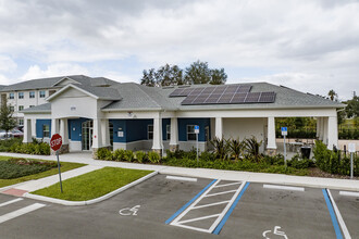 Florence Place in Winter Haven, FL - Building Photo - Building Photo