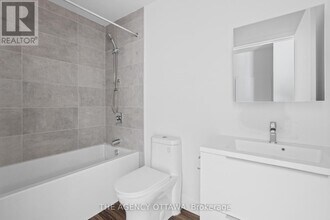 1366-1366 Carling Ave in Ottawa, ON - Building Photo - Building Photo