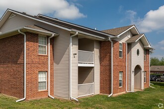 Creekside Clearing in Bentonville, AR - Building Photo - Building Photo