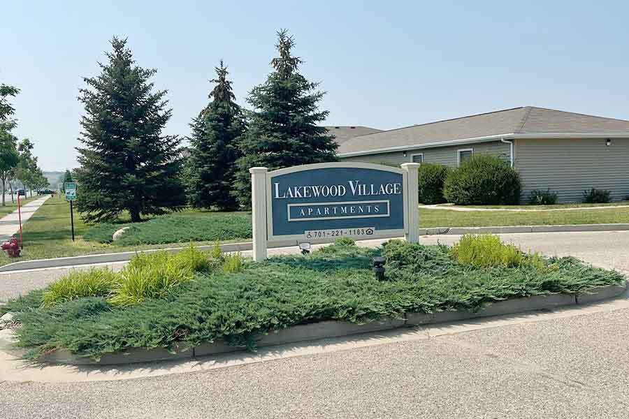 Lakewood Village Apartments in Mandan, ND - Building Photo