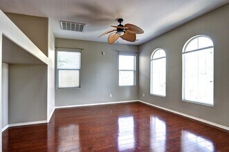 1024 Railroad Flat Ct in Las Vegas, NV - Building Photo - Building Photo