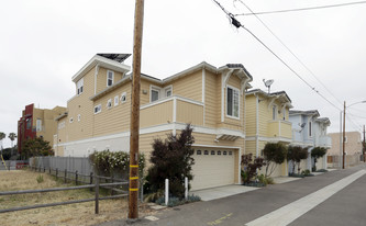 420-432 S Cleveland St in Oceanside, CA - Foto de edificio - Building Photo